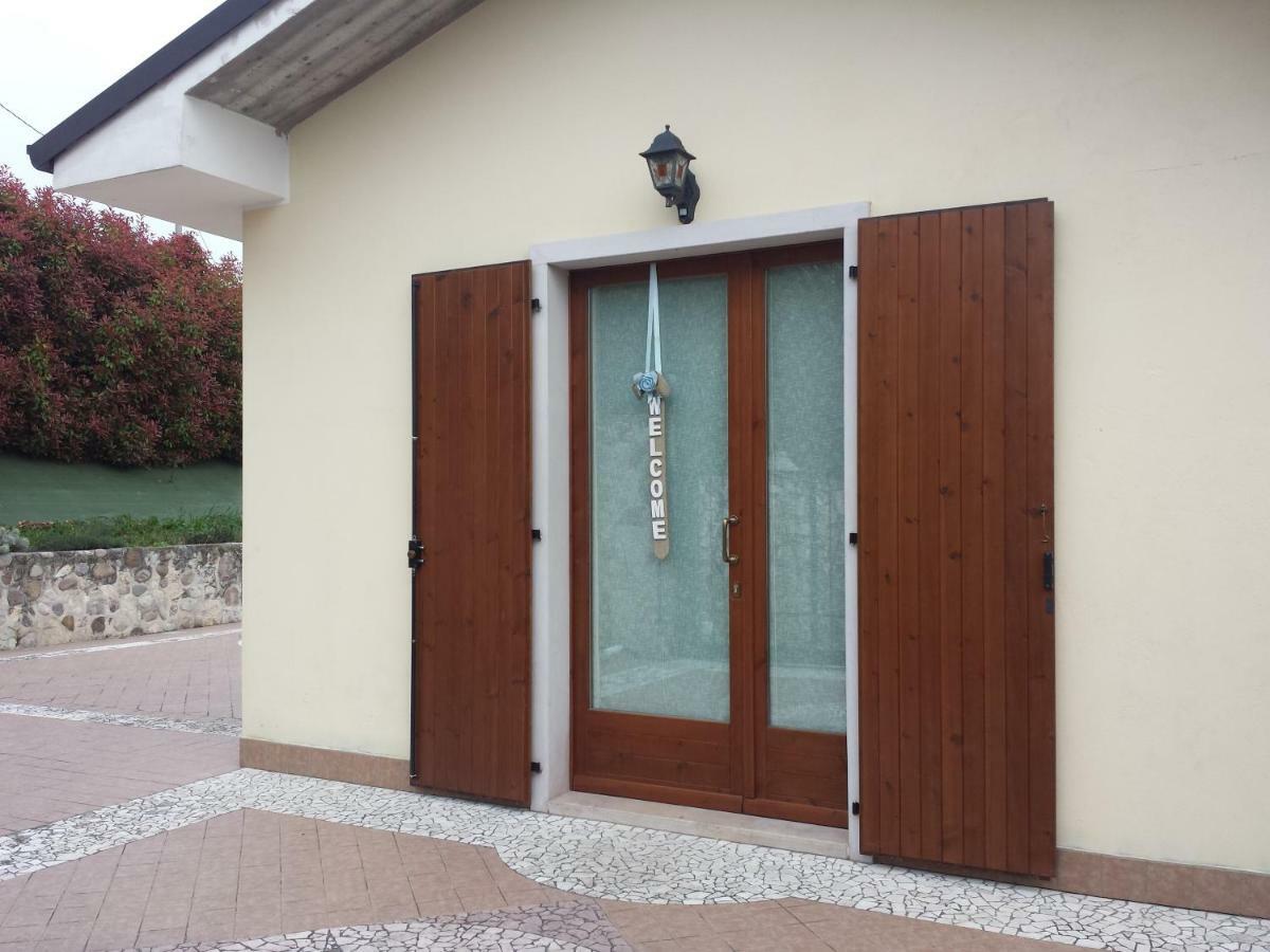 Appartamento Con Giardino A Cisano Di ברדולינו מראה חיצוני תמונה