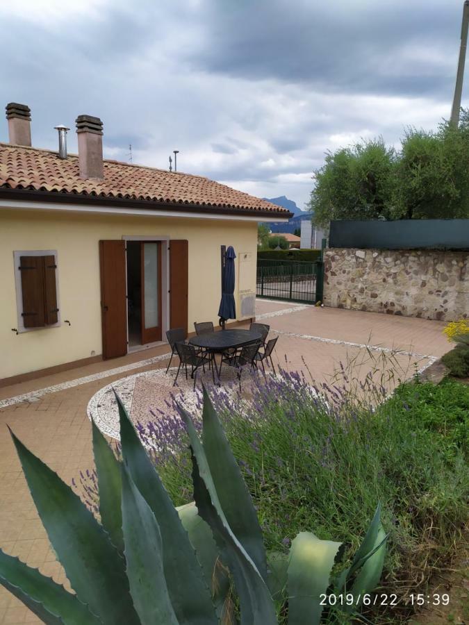 Appartamento Con Giardino A Cisano Di ברדולינו מראה חיצוני תמונה